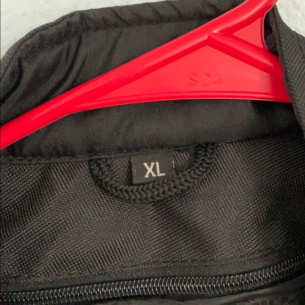 Motorcycle jacket - Picture 3 of 5